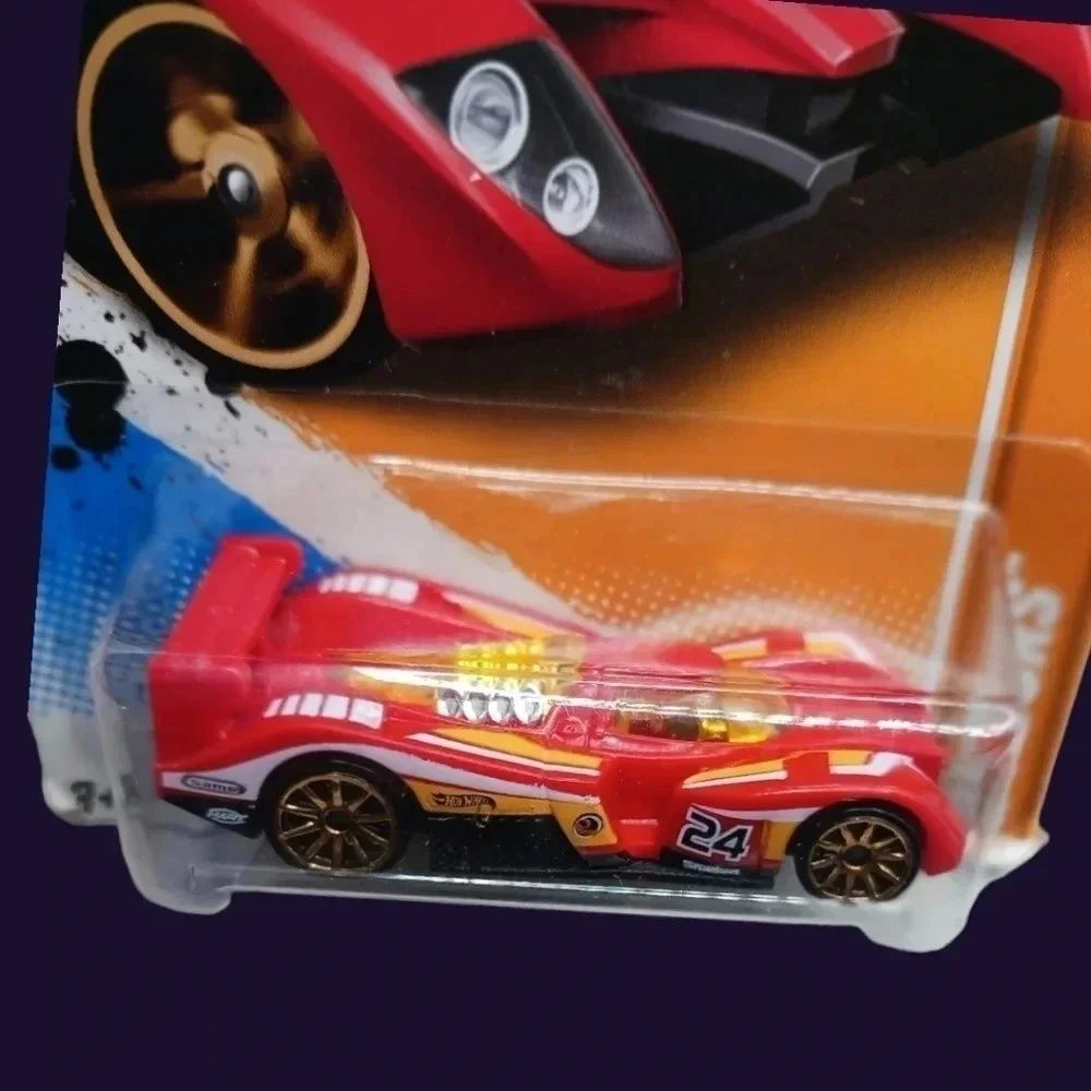 Hot wheel cars set of 2 collector